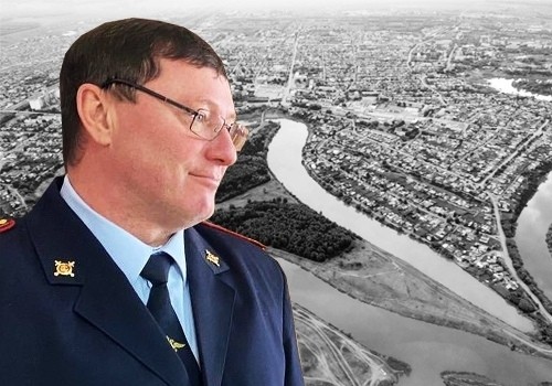 В Калачинске чиновница Мецлера обматерила депутата и журналиста в лучших традициях портовых грузчиков