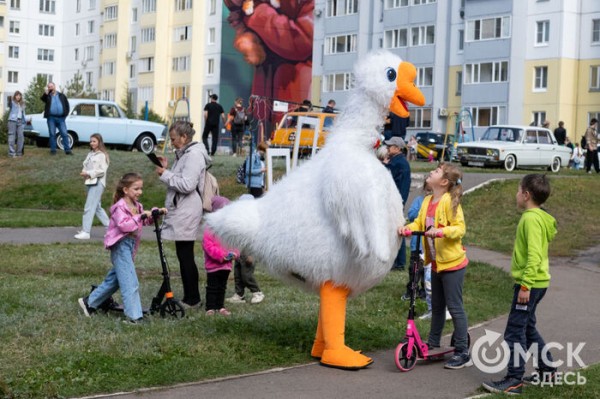 В Омске открыли галерею масштабных граффити под открытым небом