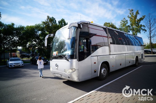 Через космодром и Байкал - в Омск и столицу. Победители "Большой перемены" путешествуют по стране