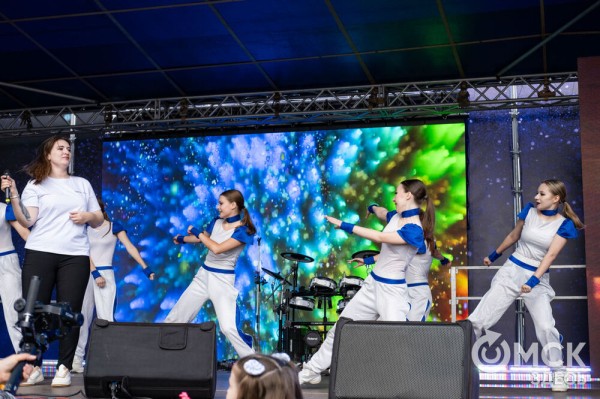 В Омске открыли галерею масштабных граффити под открытым небом