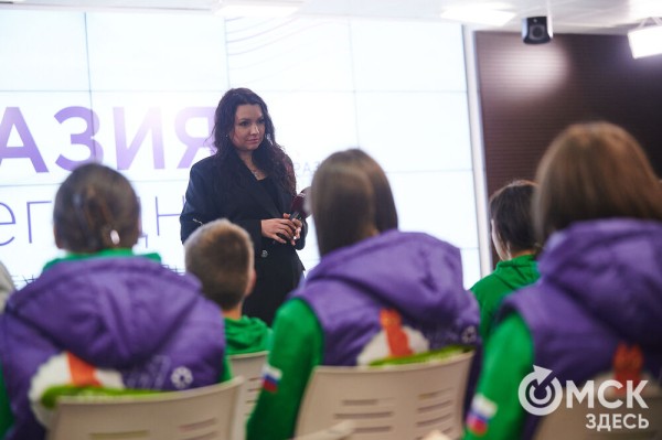 Через космодром и Байкал - в Омск и столицу. Победители "Большой перемены" путешествуют по стране