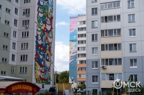 В Омске открыли галерею масштабных граффити под открытым небом