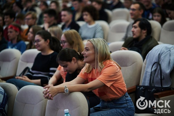 Десятки часов в неделю и море креатива: финалисты IT-Лаборатории покорили жюри на DemoFest