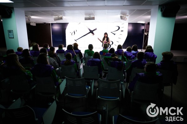 Через космодром и Байкал - в Омск и столицу. Победители "Большой перемены" путешествуют по стране