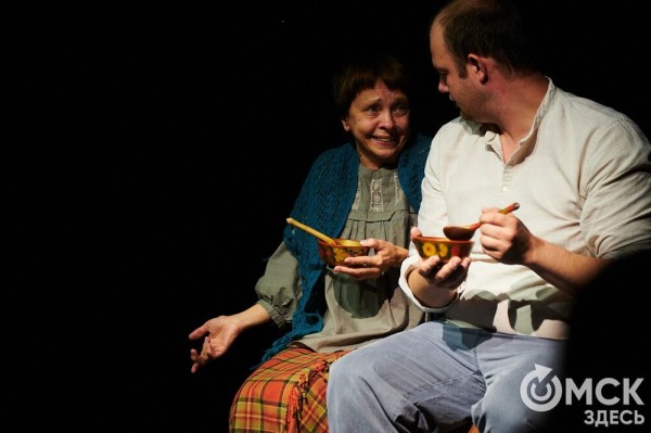 Одного маленького "хм" достаточно. О современном театре и любви к эпатажу в интервью с режиссёром московского театра