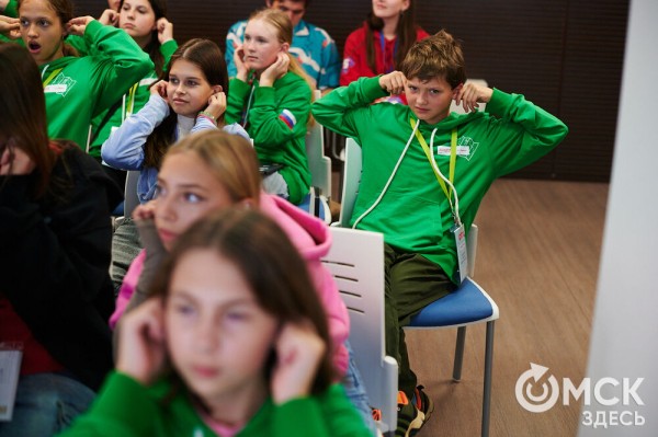 Через космодром и Байкал - в Омск и столицу. Победители "Большой перемены" путешествуют по стране