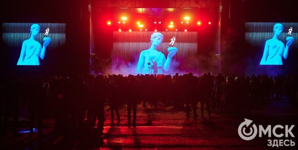 Закрытие OM FEST'а: От вдохновляющих лекций для айтишников до вечеринки с DJ-сетами Закрытие OM FEST'а: От вдохновляющих лекций для айтишников до вечеринки с DJ-сетами