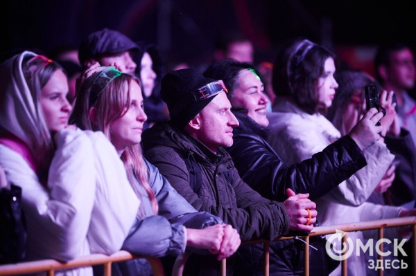 Закрытие OM FEST'а: От вдохновляющих лекций для айтишников до вечеринки с DJ-сетами Закрытие OM FEST'а: От вдохновляющих лекций для айтишников до вечеринки с DJ-сетами