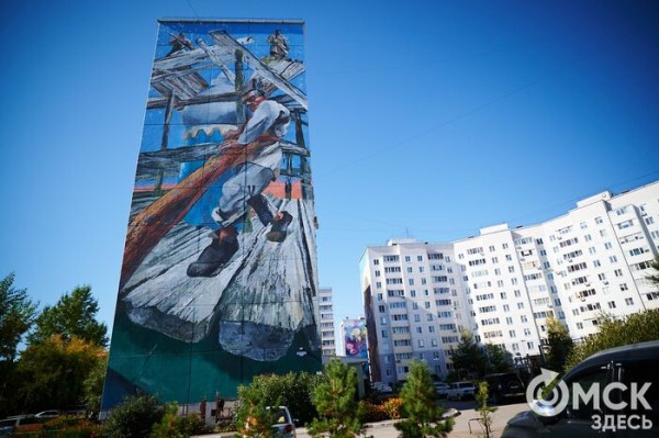 Играем с воспоминаниями и перелистываем страницы истории. Галерея под открытым небом продолжает удивлять