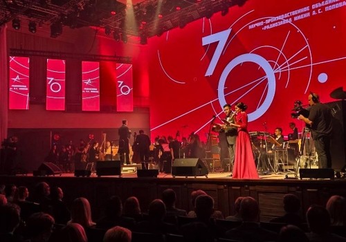 Системы связи и синтетические алмазы: Омский радиозавод им. Попова отметил 70-летие