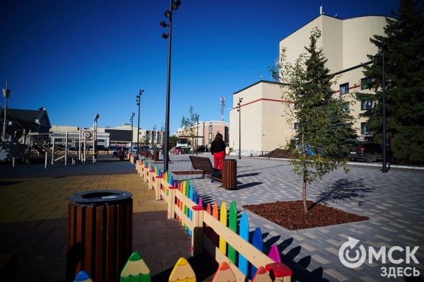 Ротонда, гранитные дорожки, глобус-гигант: в Омске доделали Городской сад Ротонда, гранитные дорожки, глобус-гигант: в Омске доделали Городской сад