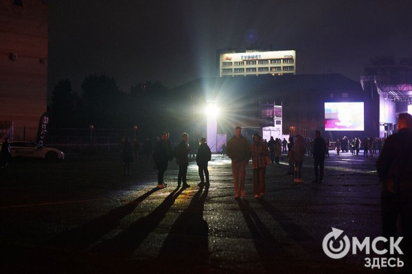 Закрытие OM FEST'а: От вдохновляющих лекций для айтишников до вечеринки с DJ-сетами Закрытие OM FEST'а: От вдохновляющих лекций для айтишников до вечеринки с DJ-сетами