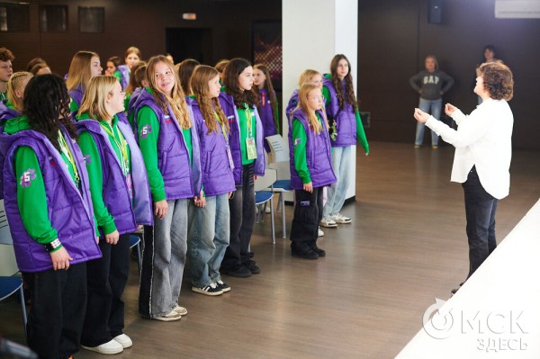 Через космодром и Байкал - в Омск и столицу. Победители "Большой перемены" путешествуют по стране