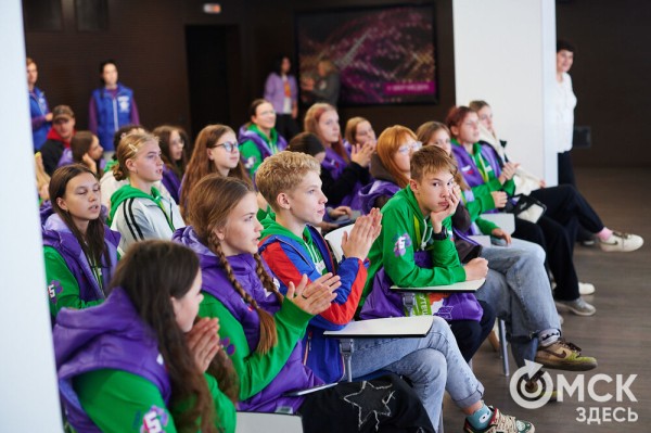 Через космодром и Байкал - в Омск и столицу. Победители "Большой перемены" путешествуют по стране