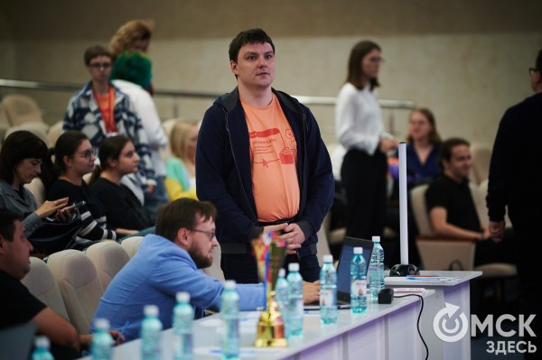 Десятки часов в неделю и море креатива: финалисты IT-Лаборатории покорили жюри на DemoFest