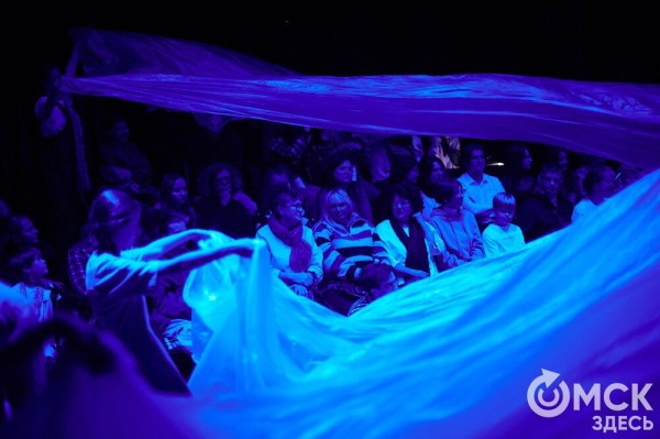 Одного маленького "хм" достаточно. О современном театре и любви к эпатажу в интервью с режиссёром московского театра