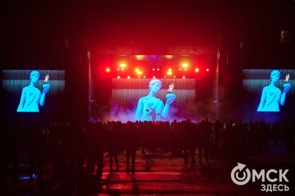 Закрытие OM FEST'а: От вдохновляющих лекций для айтишников до вечеринки с DJ-сетами Закрытие OM FEST'а: От вдохновляющих лекций для айтишников до вечеринки с DJ-сетами