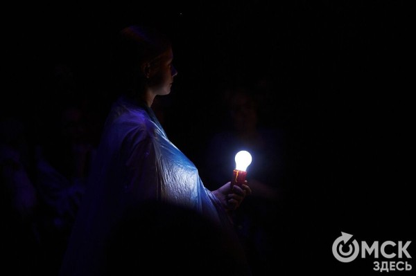Одного маленького "хм" достаточно. О современном театре и любви к эпатажу в интервью с режиссёром московского театра