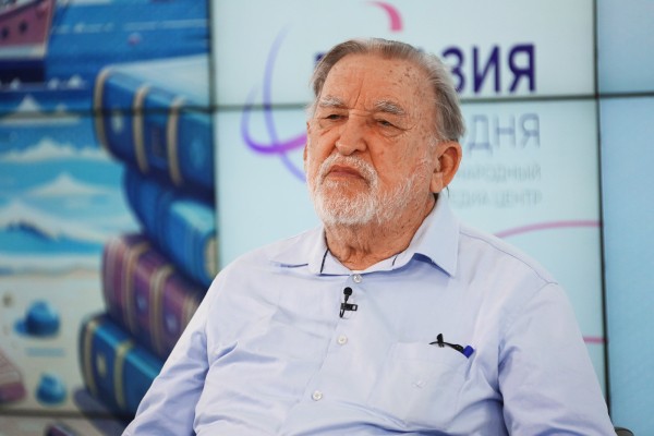 "Я пошёл посмотреть рыбок в море, и вся моя жизнь стала морем". Бразильский путешественник Алейшо Белов посетил Омск "Я пошёл посмотреть рыбок в море, и вся моя жизнь стала морем". Бразильский путешественник Алейшо Белов посетил Омск