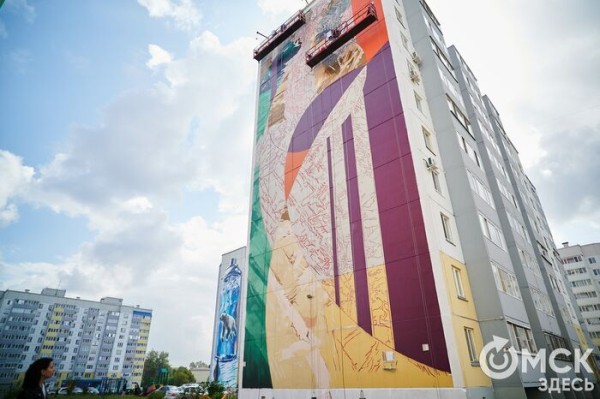 Играем с воспоминаниями и перелистываем страницы истории. Галерея под открытым небом продолжает удивлять