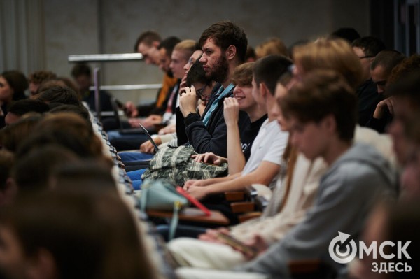 Десятки часов в неделю и море креатива: финалисты IT-Лаборатории покорили жюри на DemoFest