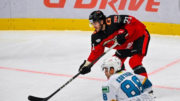 Ги Буше объяснил, почему «Авангард» поменял Коула Касселса