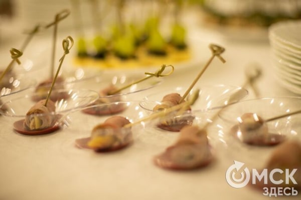 В Новый год с улыбкой. Как праздничный стол влияет на здоровье зубов&nbsp;