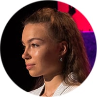 Новогодние приключения Оззи: как птичка с сайта "Омск Здесь" новогоднее чудо искала