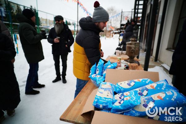 Не для слабонервных. В Омске наградили авторов самых креативных снеговиков