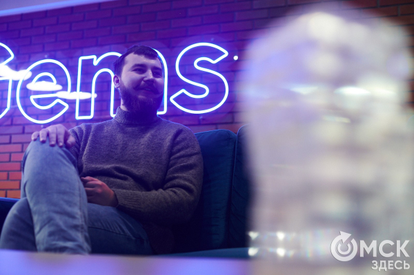 Джунам не хватает силы воли, чтобы снять розовые очки. О полётах и приземлениях в мире IT 