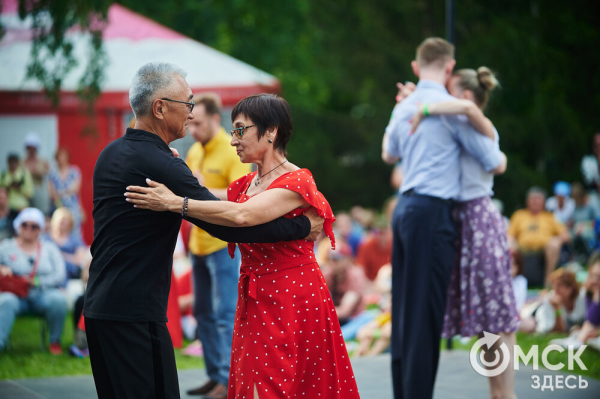 Омск музыкальный. Звёзды эстрады, посетившие Омск в 2024 году Омск музыкальный. Звёзды эстрады, посетившие Омск в 2024 году