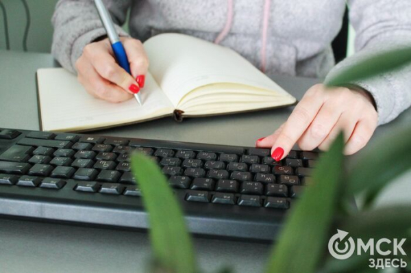 Петербургер за донат? Как изменился русский язык за 2024 год