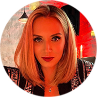 Две серьги, квартира и трамвай. Подарки, радость и смирение новогодних именинников