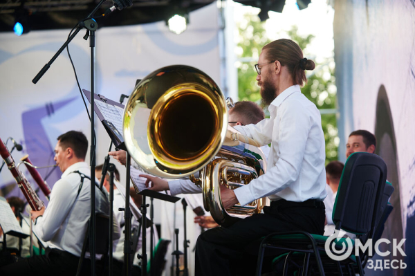 Омск музыкальный. Звёзды эстрады, посетившие Омск в 2024 году Омск музыкальный. Звёзды эстрады, посетившие Омск в 2024 году
