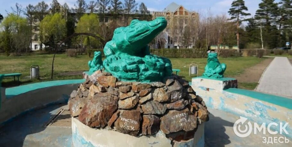 "Город красивее своими силами". В Омске создали мини-копию легендарного фонтана