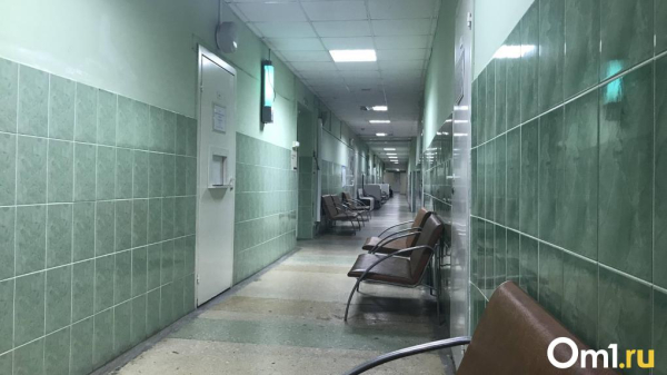 Хоценко поручил разобраться с электронными очередями и нехваткой лекарств Хоценко поручил разобраться с электронными очередями и нехваткой лекарств