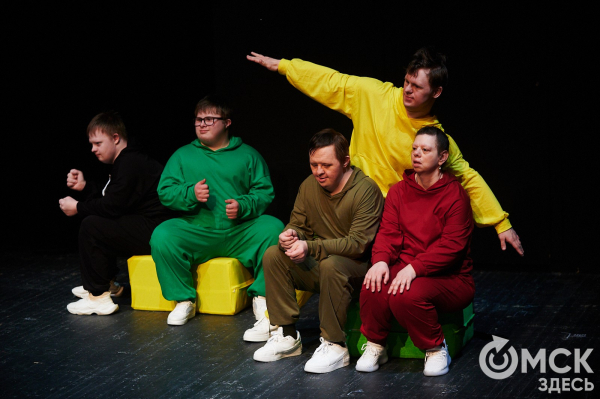 Юмор, хвостатая харизма и любовь. О чём постановка солнечных актёров