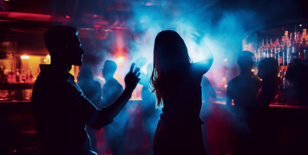 Пальмы, купальники и аппетитное меню: новый клуб в Омске "глазами" нейросети Пальмы, купальники и аппетитное меню: новый клуб в Омске "глазами" нейросети