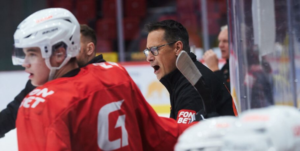 Фром май харт: хоккеисты "Авангарда" разрушают языковой барьер Фром май харт: хоккеисты "Авангарда" разрушают языковой барьер