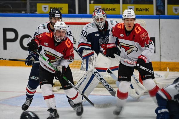 Омский "Авангард" выиграл десятую встречу подряд