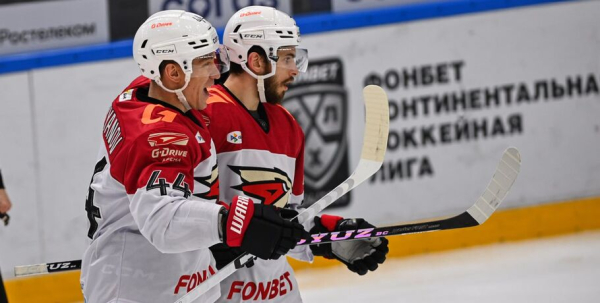 Омский "Авангард" выиграл десятую встречу подряд