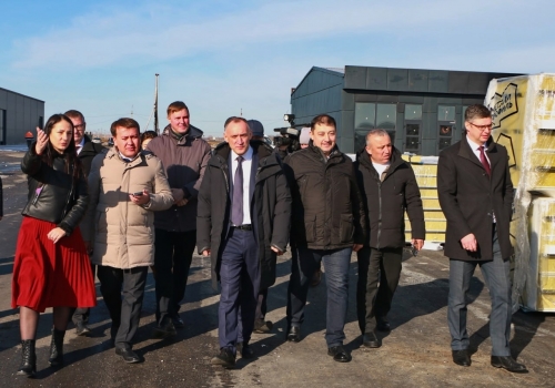 Узбекистан планирует инвестировать более 700 млн рублей в омский логистический плодово-овощной центр Узбекистан планирует инвестировать более 700 млн рублей в омский логистический плодово-овощной центр