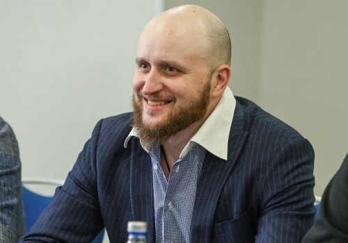 Политолог Попов: омские предприниматели ничего не потеряют от ликвидации отделений «Партии Дела» и «Партии Роста»