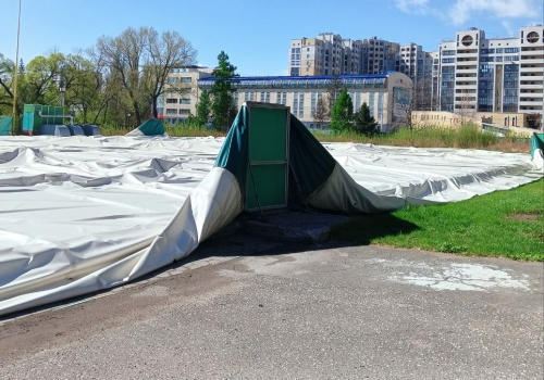 Погода или демонтаж: омичи обратили внимание на исчезновение «Дирижабля»