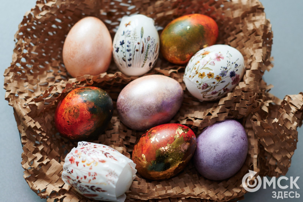 Пасхальная авантюра: забавные попытки "Омск Здесь" подготовиться к празднику Пасхальная авантюра: забавные попытки "Омск Здесь" подготовиться к празднику