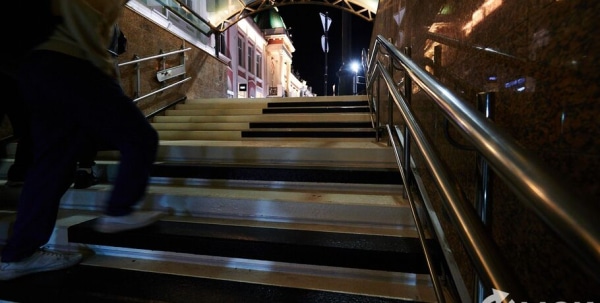 Лестница-пианино вновь зазвучала в центре Омска