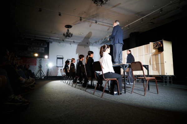 "Театр - не томатный суп": о чём переживают режиссёры XXI века