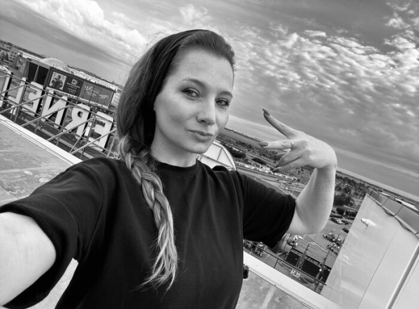 Об исцелении съёмкой, запретных местах и козе-дерезе на крыше. Разговор с омским "фототерапевтом"