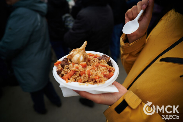 От чак-чака до куреша. Смотрим, как прошёл Навруз в Омске