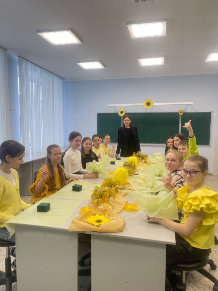 "Место встречи сердец": художница о работе с детьми и патриотизме в искусстве